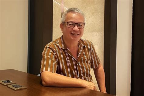 mario dumaual passed away|'Truly a legend': Tributes pour in for veteran journalist Mario Dumaual.